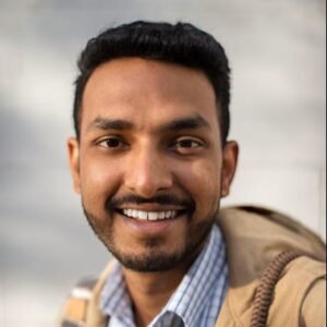 smiley-man-posing-medium-shot_23-2149915893